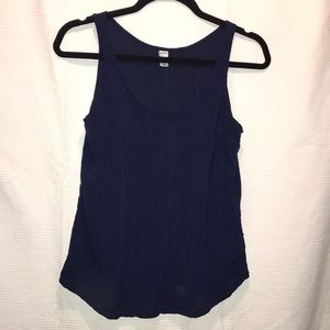 Old navy tank top with pocket NWOT
